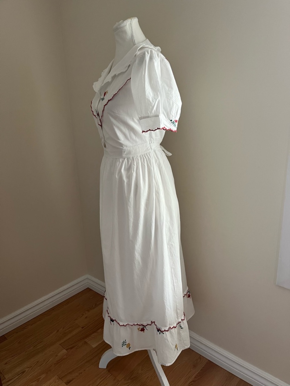 White Embroidered Cotton Midi Dress with Red Trim - Picture 2 of 8